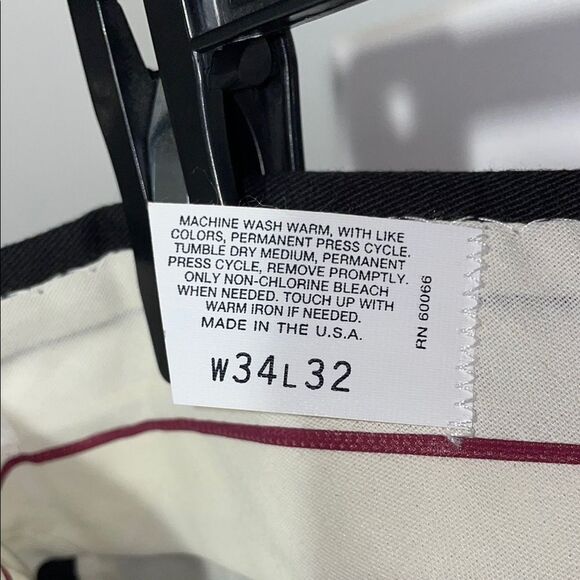 Black Dress Pants with Straight Leg and Smooth Fabric - Picture 9 of 9